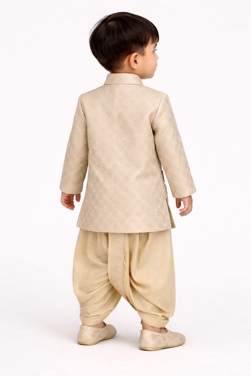 Indowestern Dhoti with Tilak Mala Juti