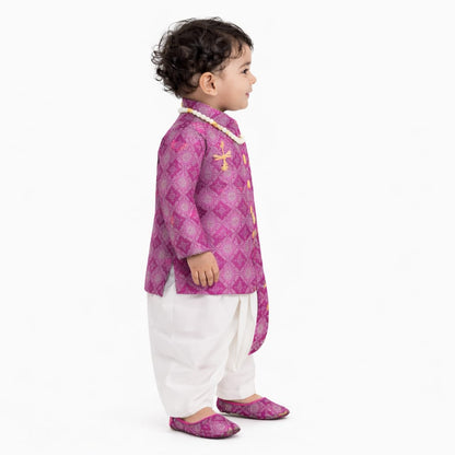 Indowestern Dhoti Tilak mala jhuti