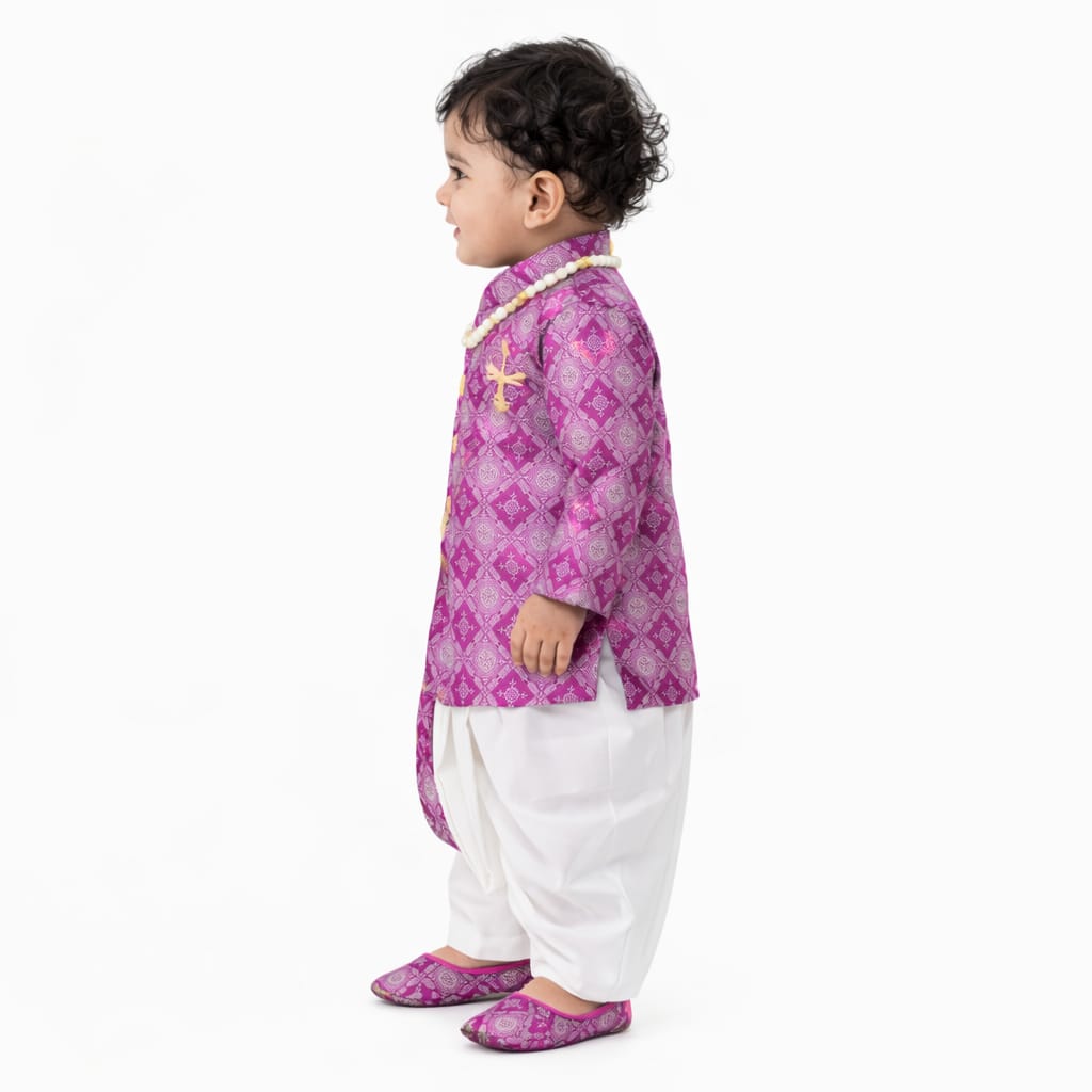 Indowestern Dhoti Tilak mala jhuti